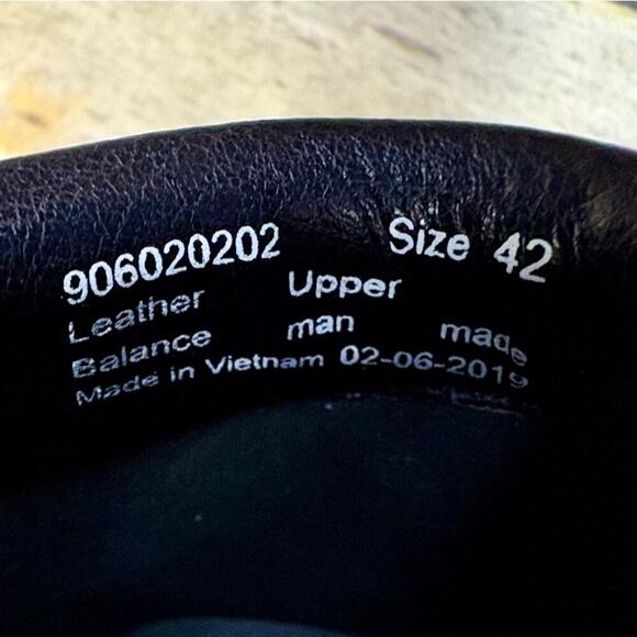 Dansko Embossed Black Leather Flats - Picture 8 of 9